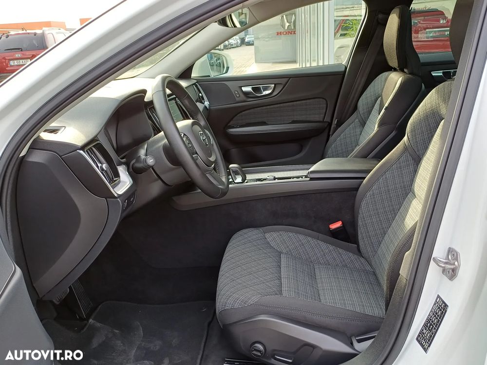 Volvo V60 B4 MHEV AT8 FWD Momentum - 11