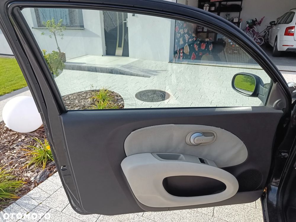 2006 Nissan Micra, photograph 5