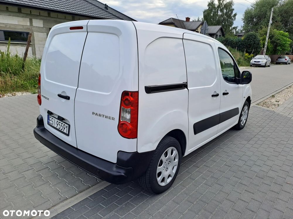 Peugeot Partner 1.6 HDI / 3 osobowy/ Blaszak / Bardzo Ładny/ - 5