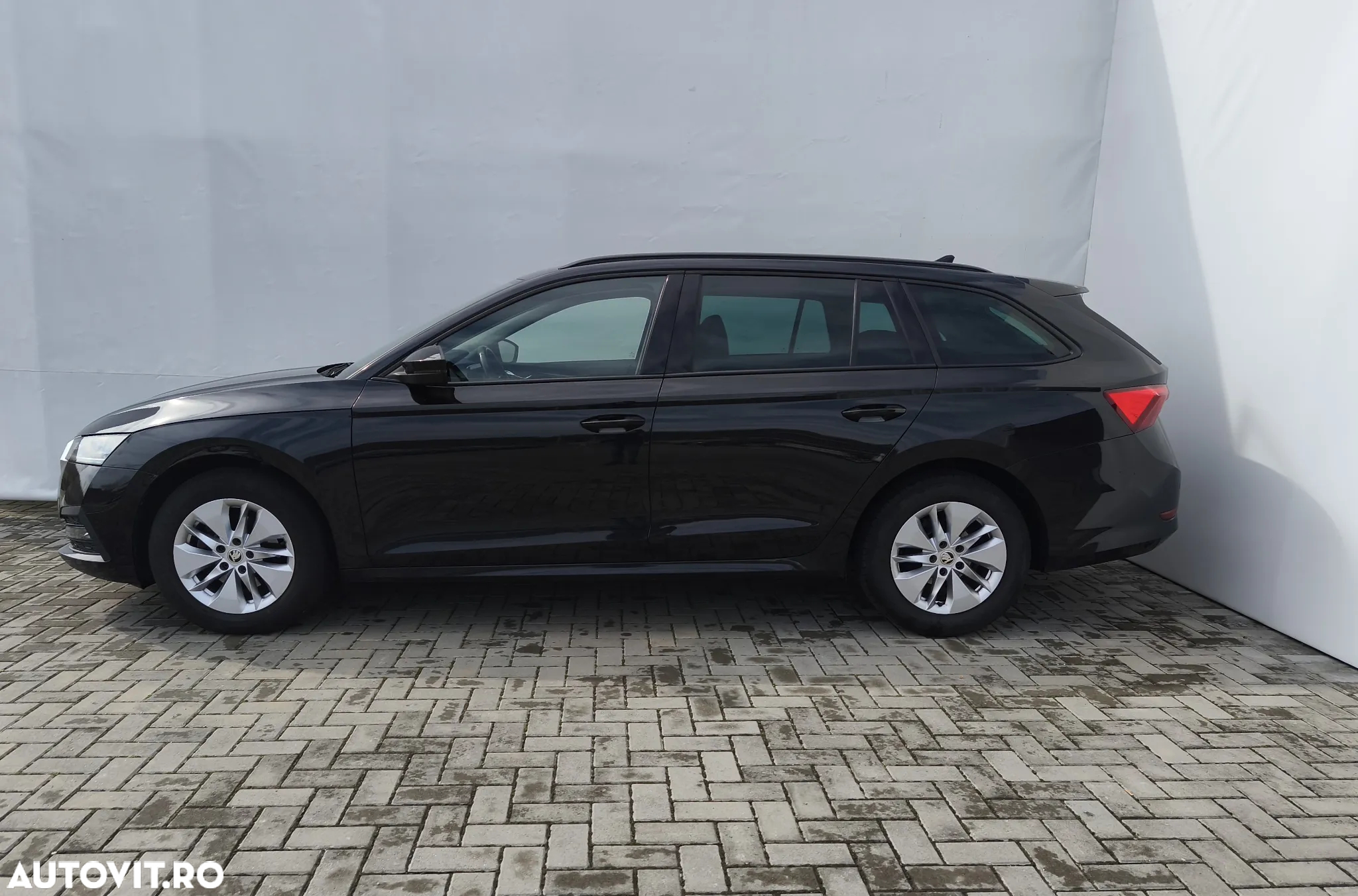 Skoda Octavia 2.0 TDI DSG Ambition - 3