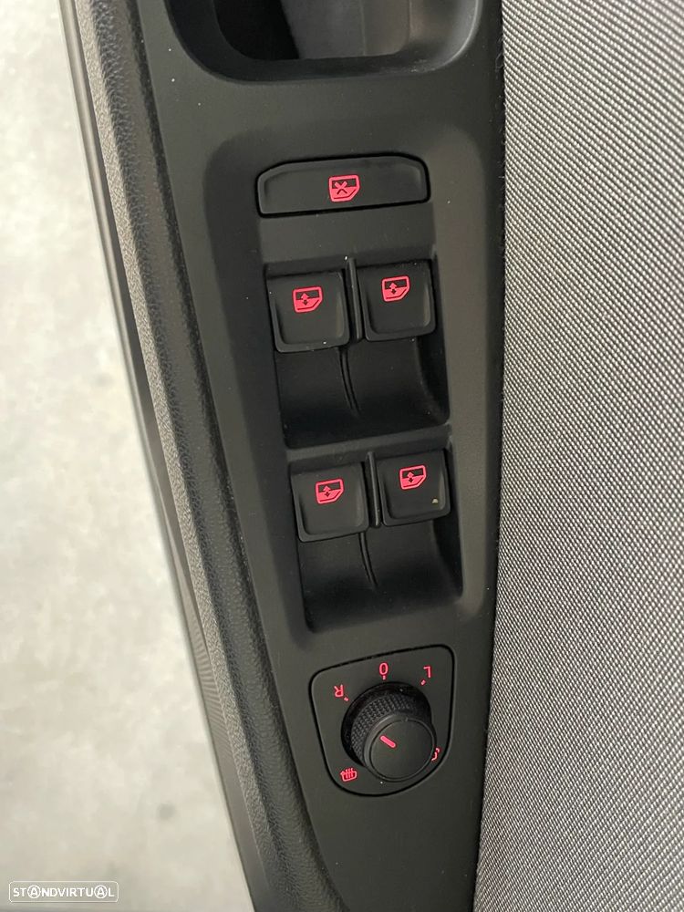 SEAT Leon 1.6 TDI S&S Style - 17