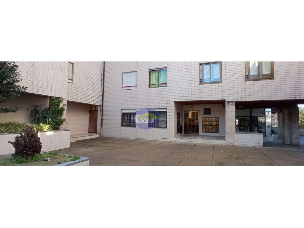 Apartamento T2 em Rio Tinto - Grande imagem: 2/14