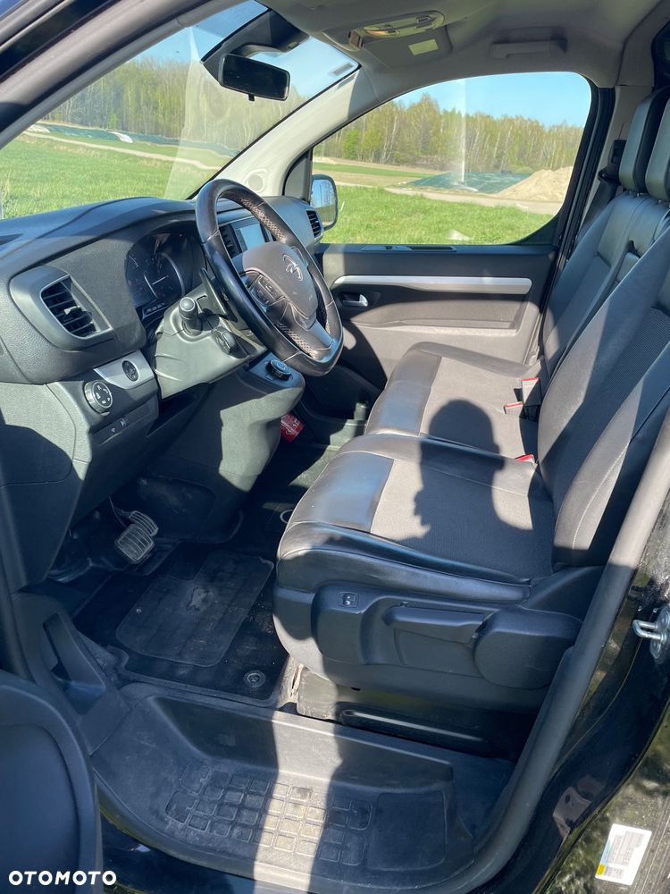 Opel Vivaro C - 12