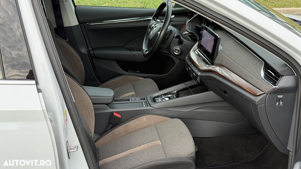 Skoda Octavia 2.0 TDI DSG 4X4 Scout First Edition - 8