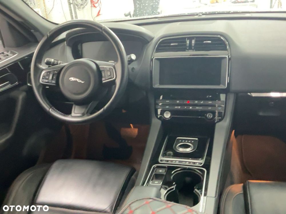 Jaguar F-Pace 20d AWD Prestige - 7