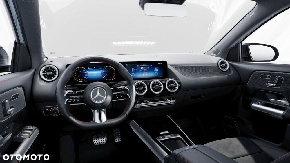 Mercedes-Benz GLA - 28