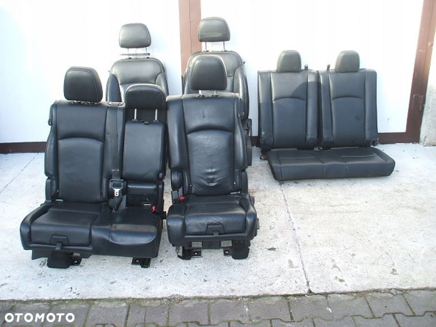 FIAT FREEMONT FOTELE FOTEL komplet skóra 7 osób - 1