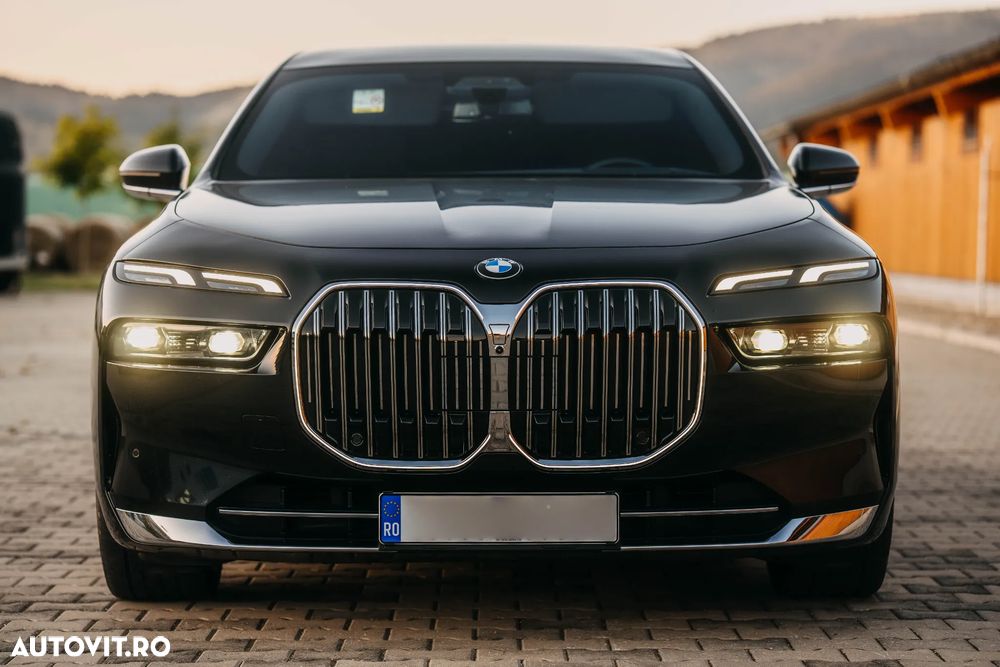 BMW Seria 7 740d xDrive MHEV - 5