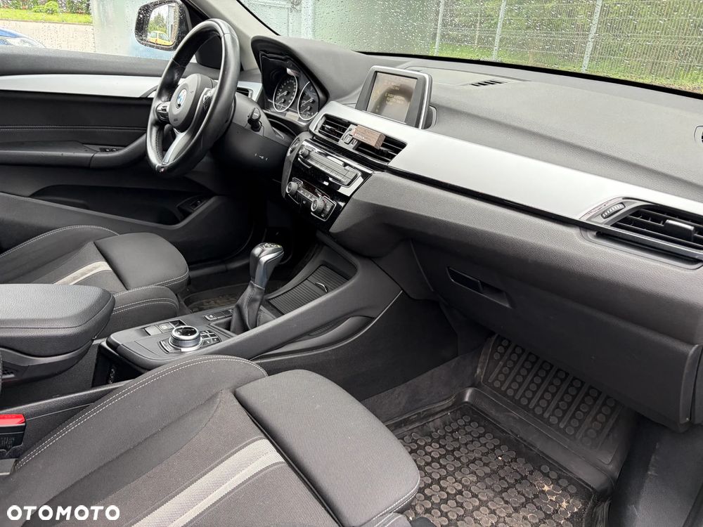 BMW X1 xDrive20i M Sport - 11