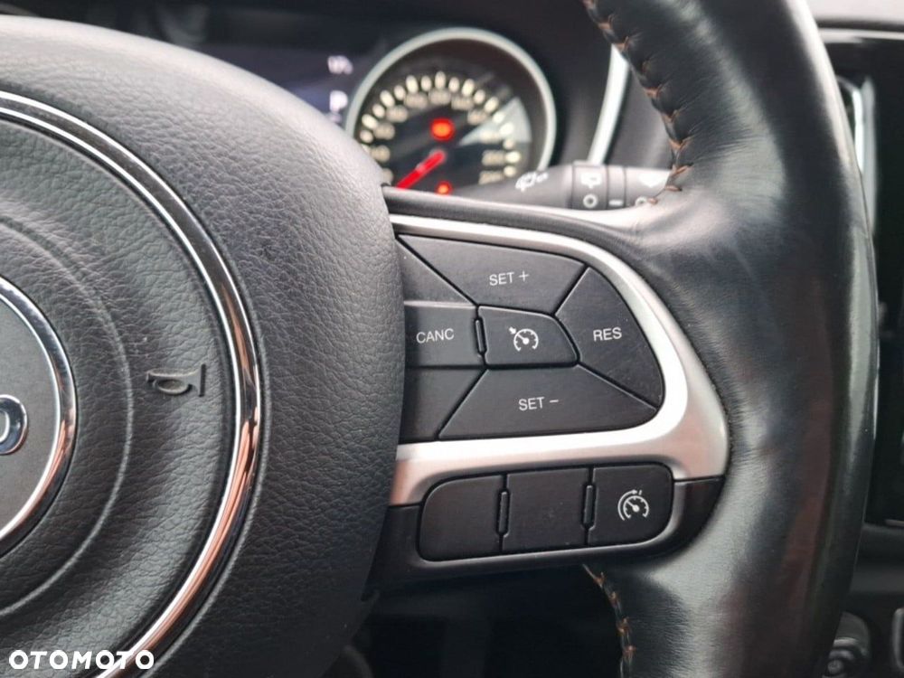 Jeep Compass 1.4 TMair Limited 4WD S&S - 26