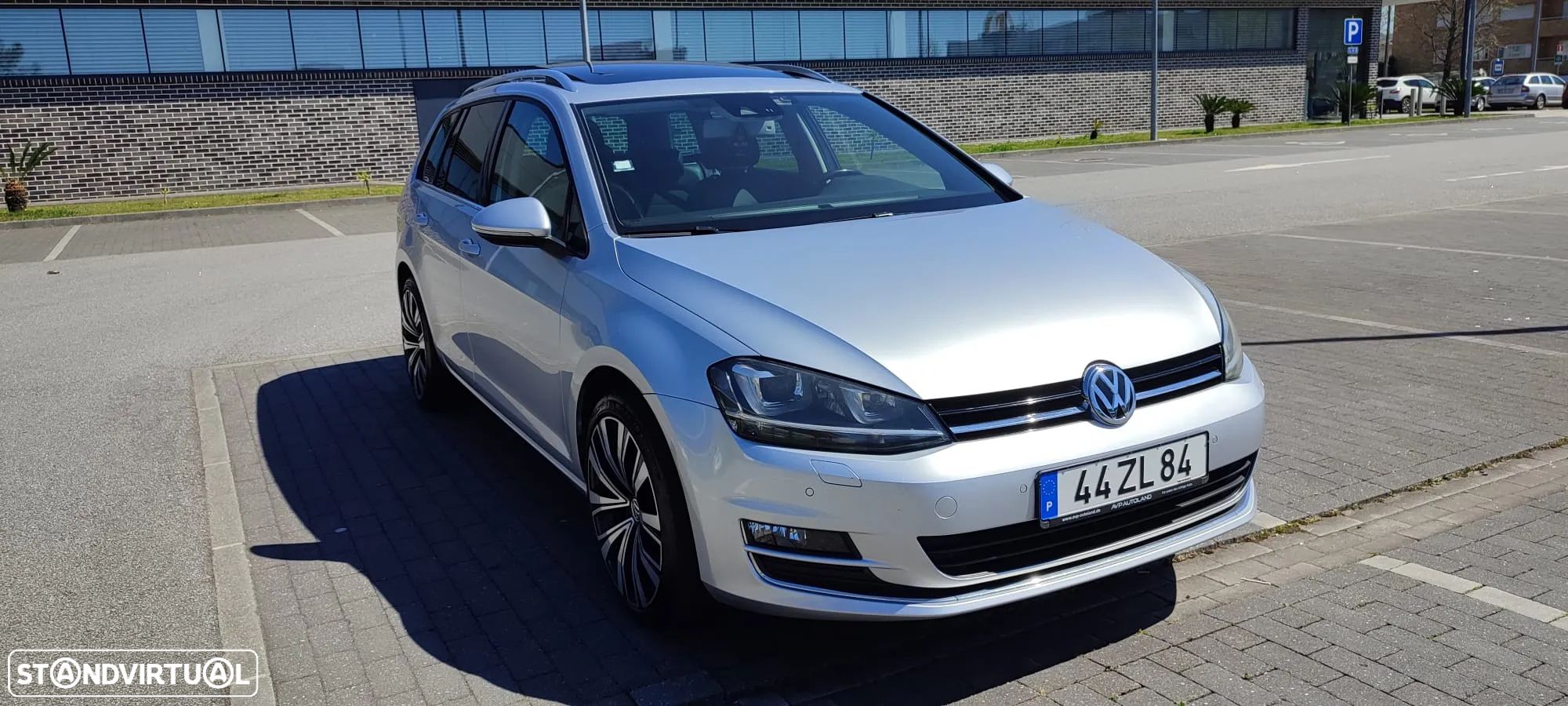 VW Golf Variant 2.0 TDi 4Motion BlueMotion Highline - 1