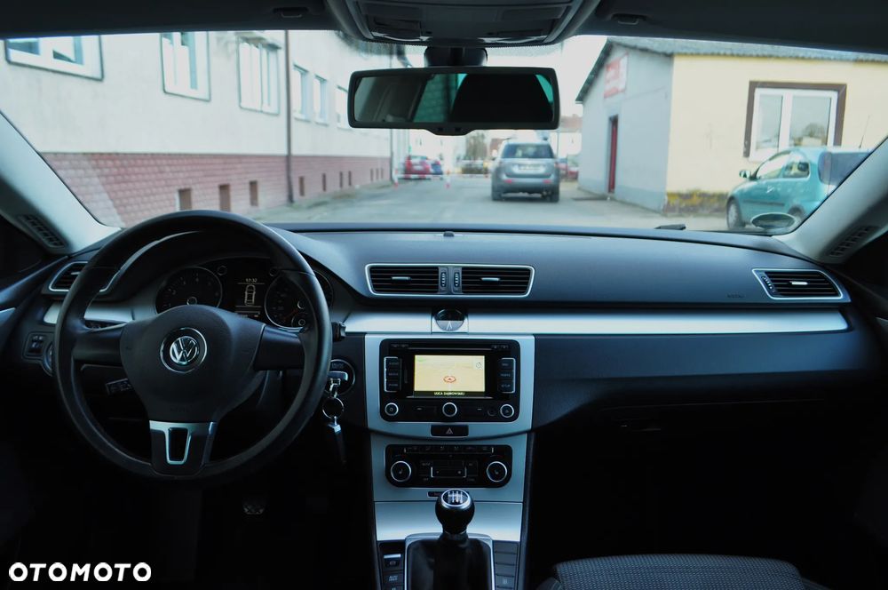 Volkswagen Passat CC - 13