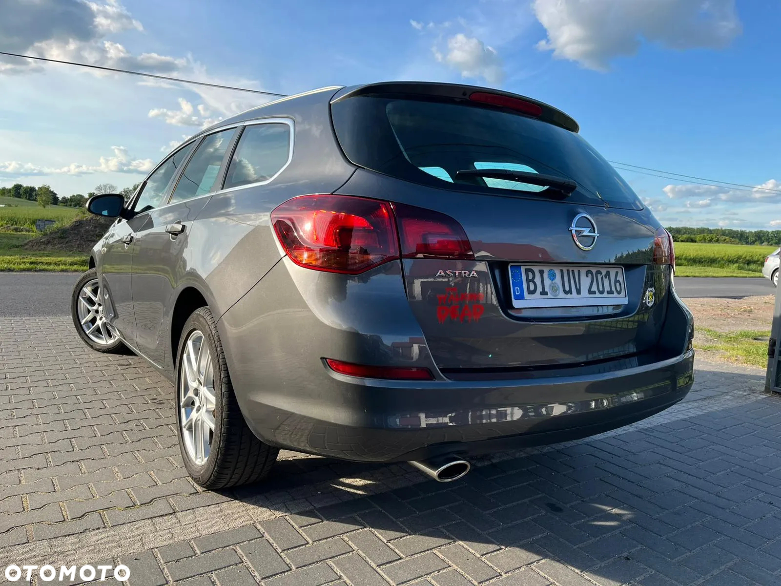 Opel Astra 1.4 Turbo Color Edition - 3