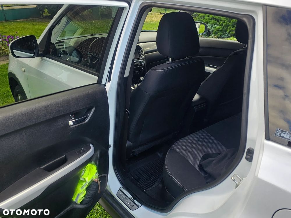 Suzuki Vitara 1.6 Comfort 2WD - 10