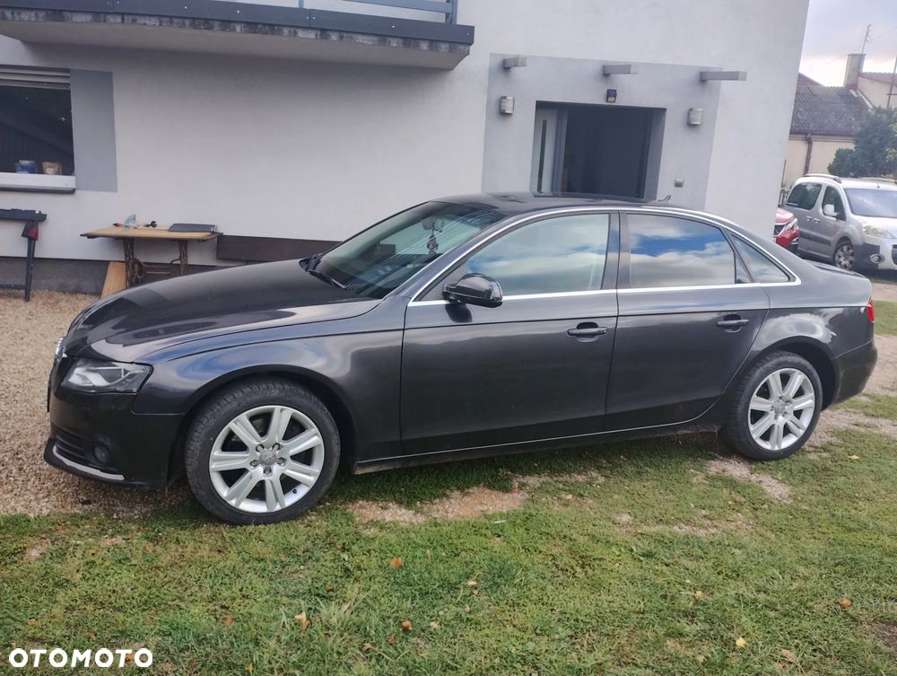 Audi A4 Avant - 13