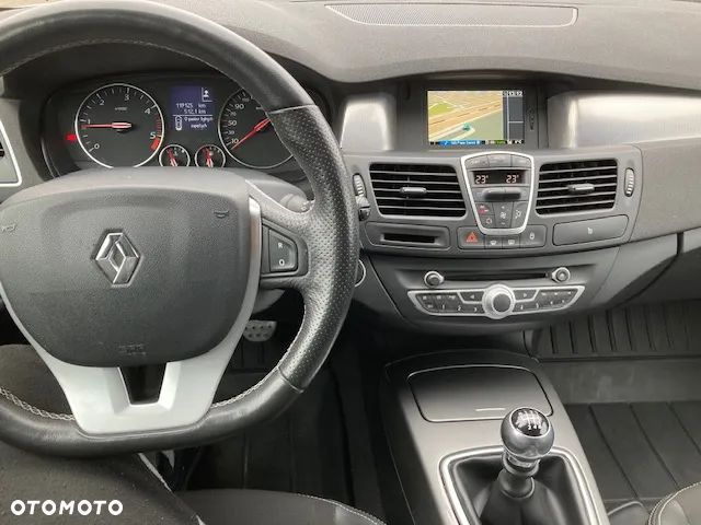 Renault Laguna dCi 110 FAP Limited - 19