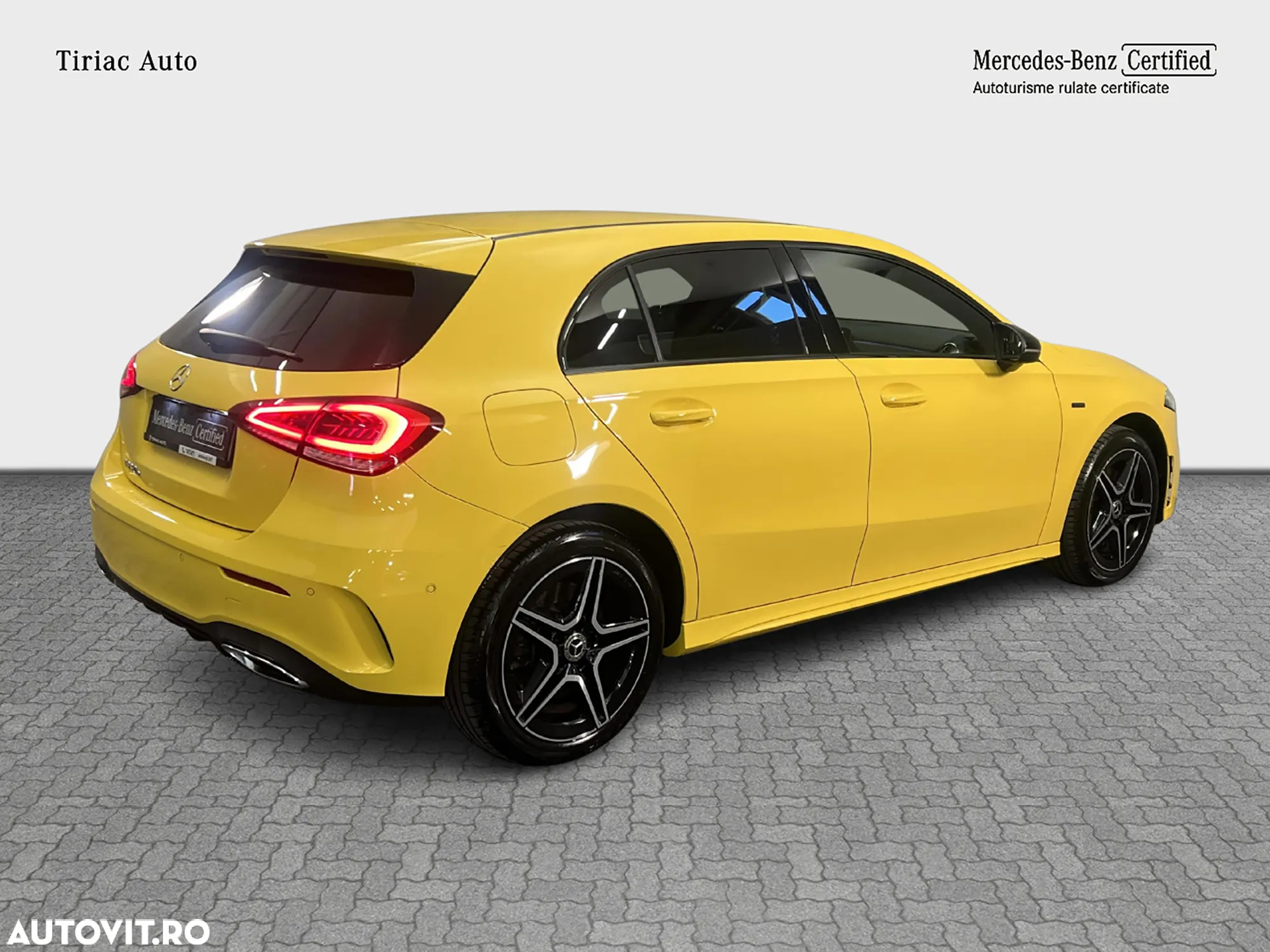 Mercedes-Benz A 250 e 8G-DCT AMG Line - 6