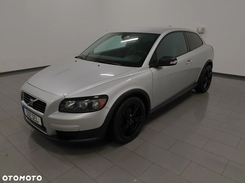 Volvo C30 D2 Momentum - 1