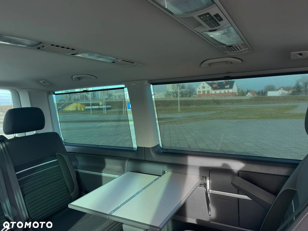 Volkswagen Multivan - 16