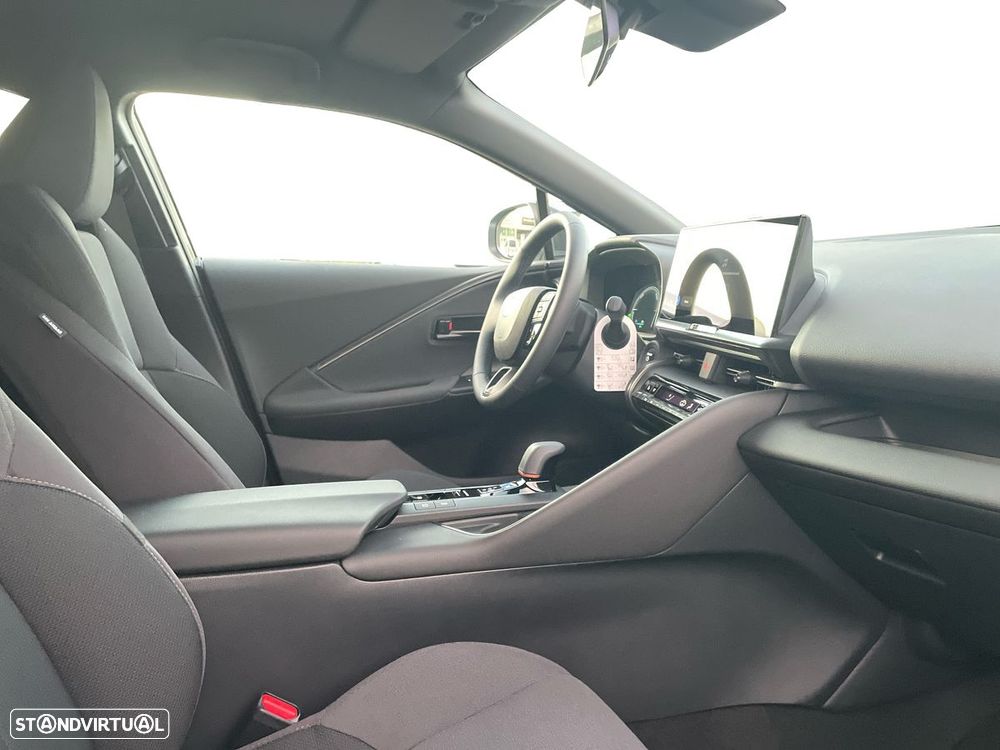 Toyota C-HR - 6