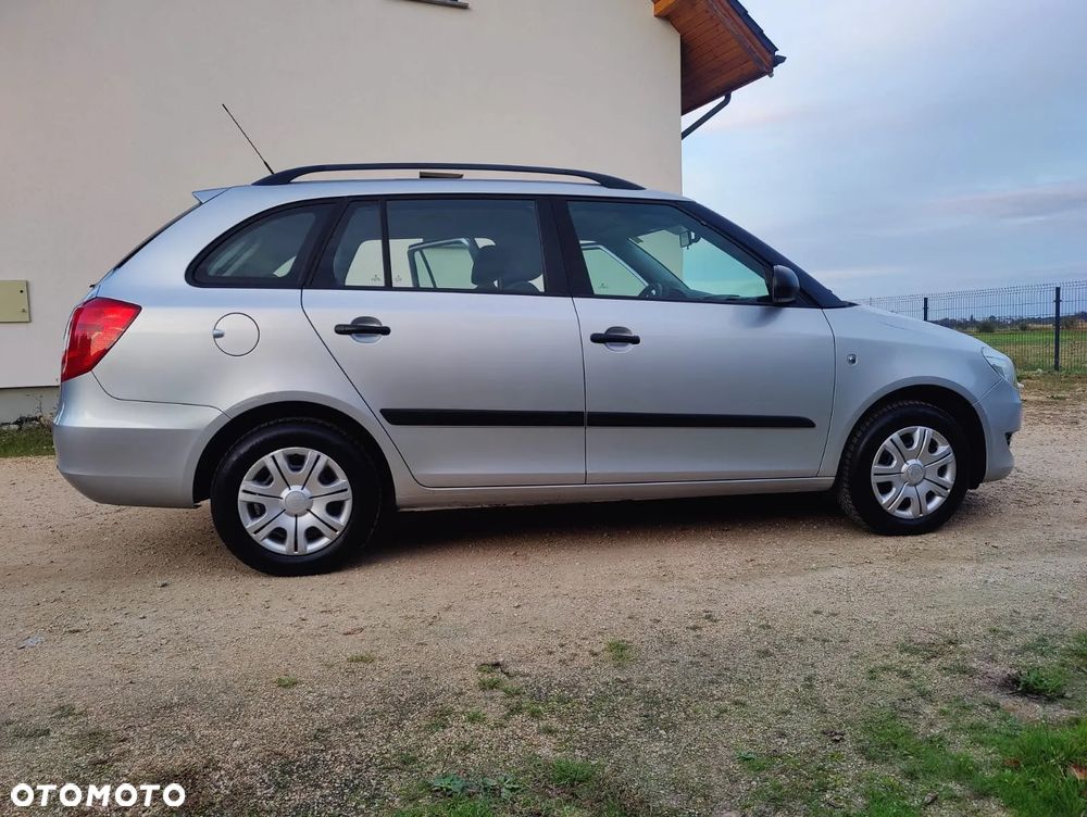 Skoda Fabia 1.2 HTP Combi Elegance - 31