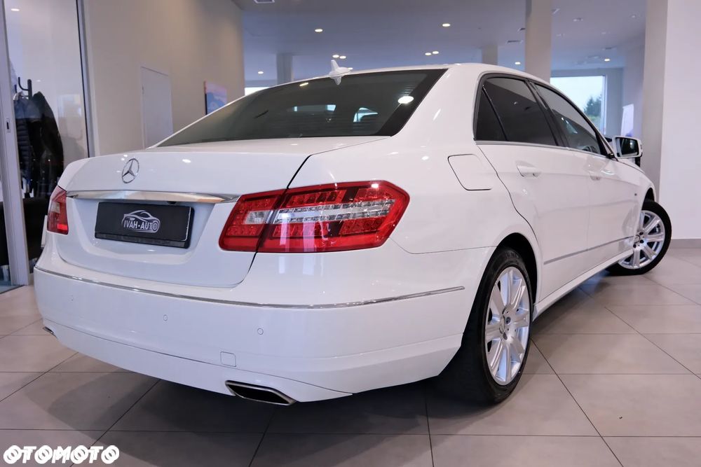 Mercedes-Benz Klasa E 350 CDI DPF BlueEFFICIENCY 7G-TRONIC Avantgarde - 11