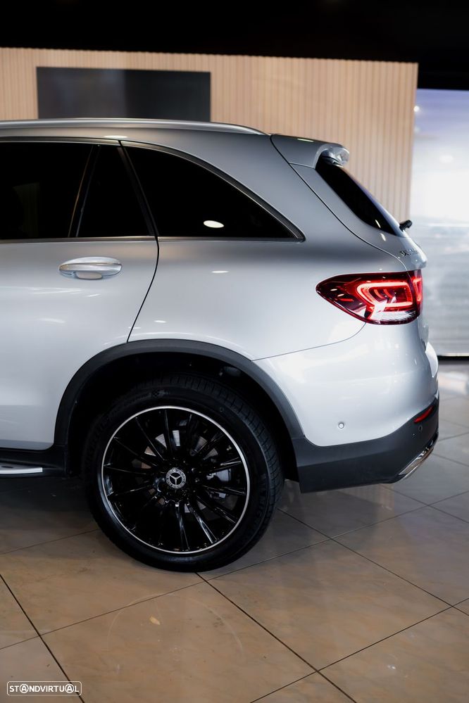 Mercedes-Benz GLC 300 e 4Matic - 21