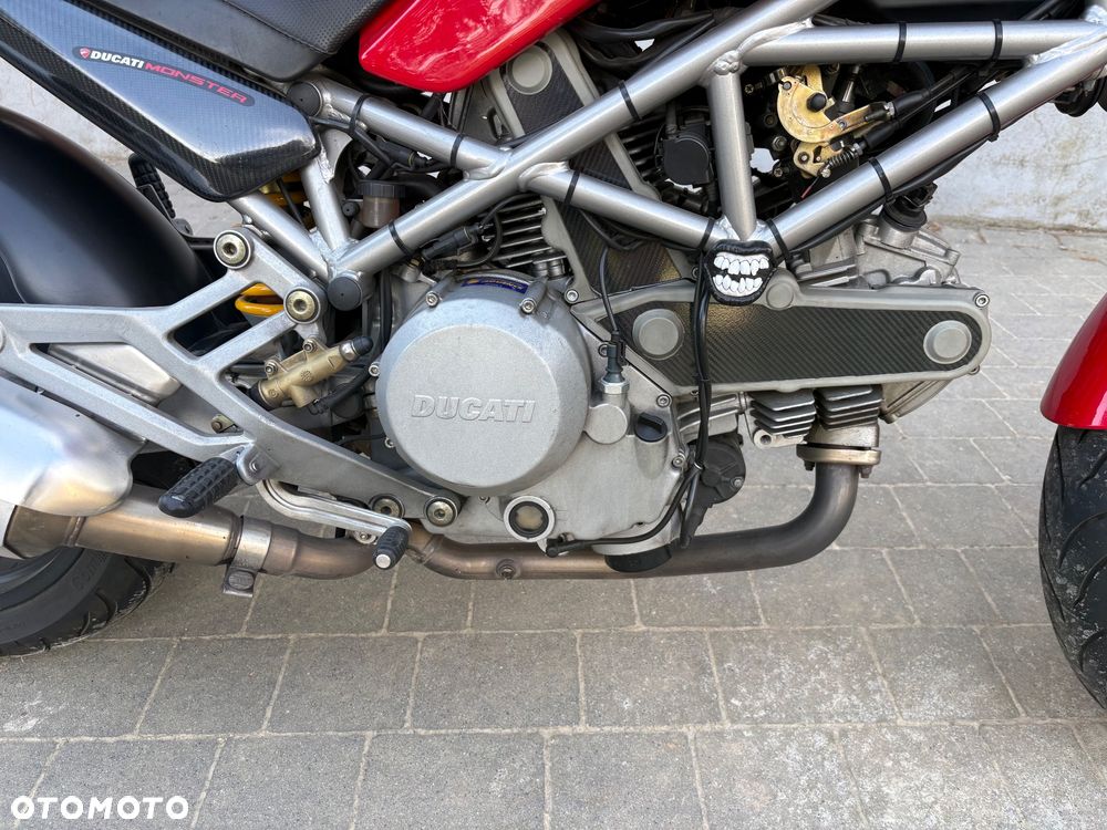 Ducati Monster - 12