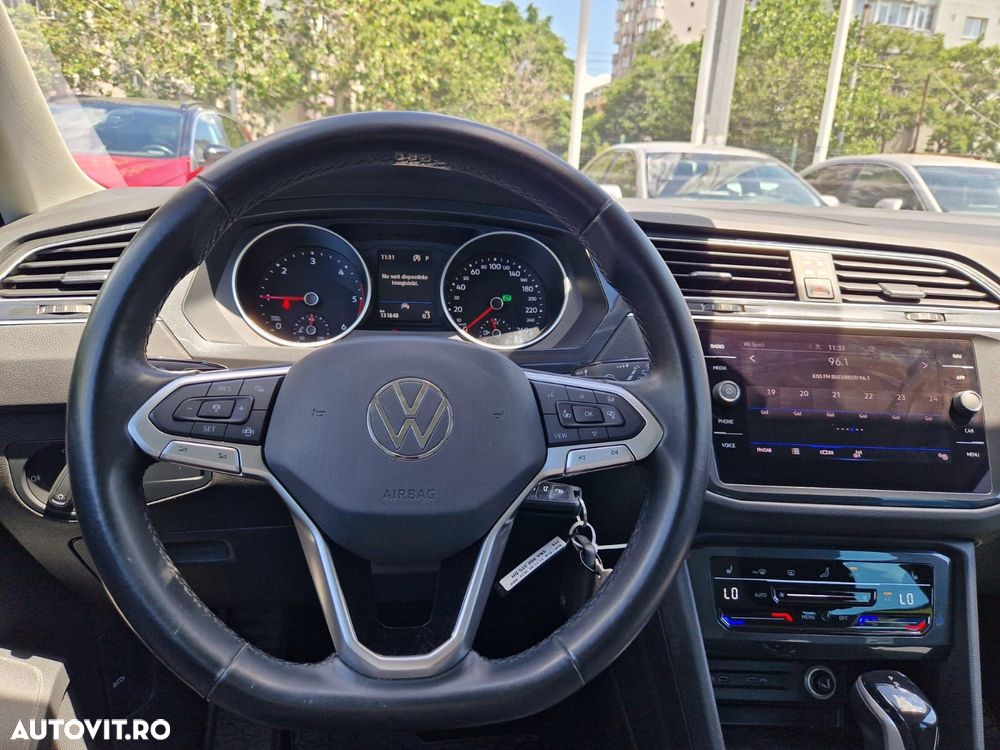 Volkswagen Tiguan - 8
