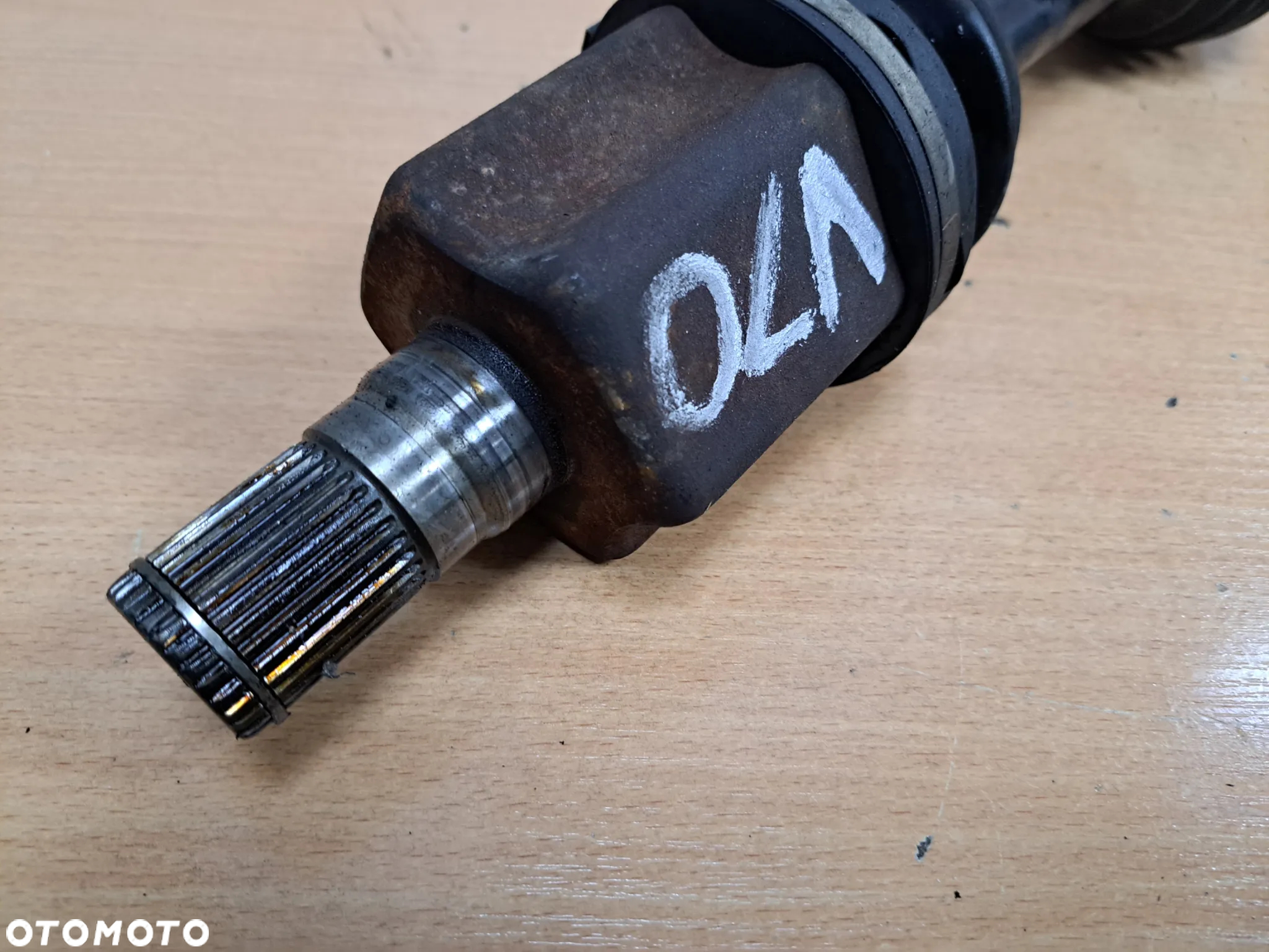 PÓŁOŚ LEWA AUTOMAT VOLVO V70 S80 3.2 R6 243KM 30783207 - 2