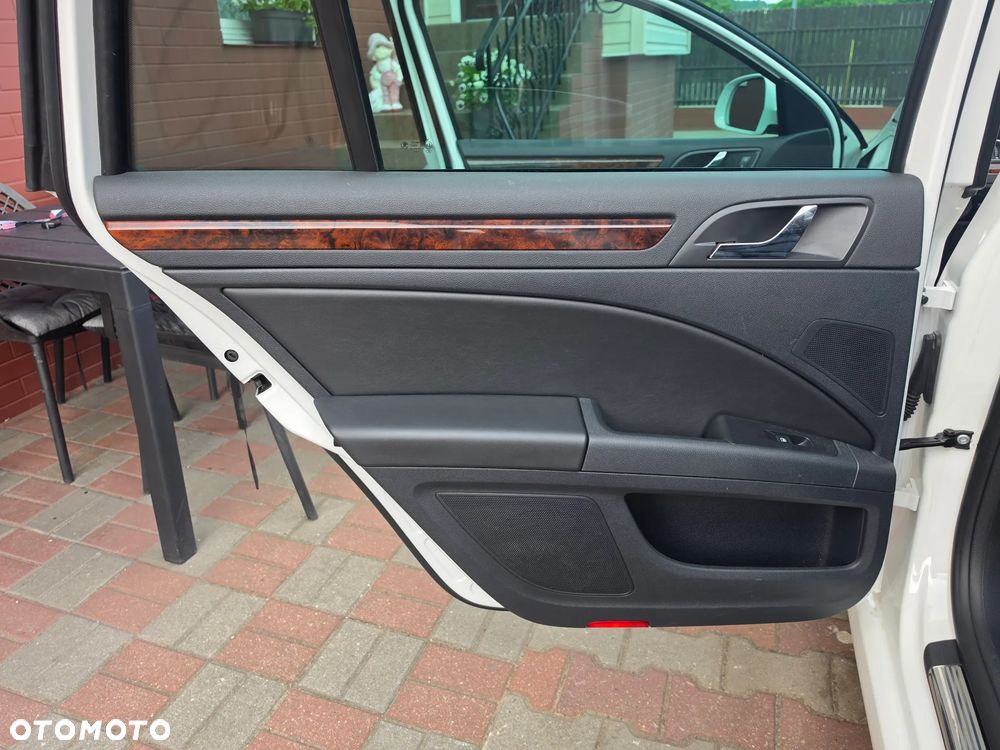Skoda Superb 2.0 TDI Exclusive - 22