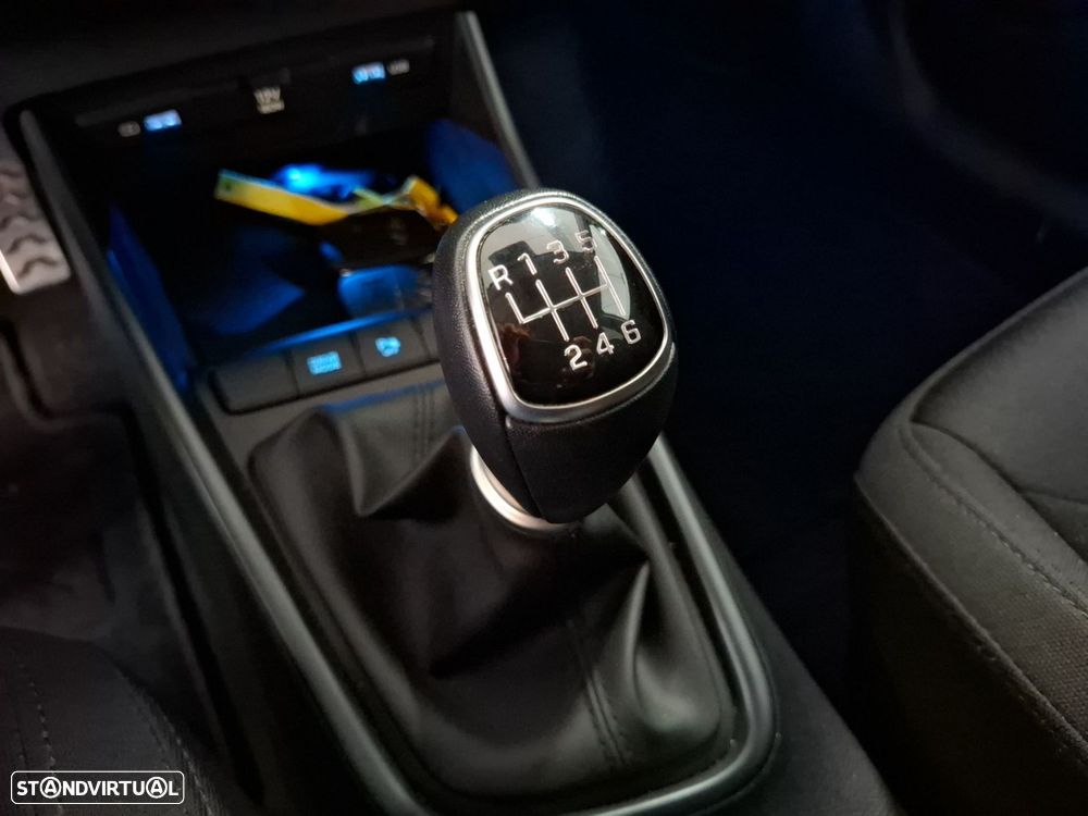Hyundai Bayon 1.0 T-GDI Premium TT - 18