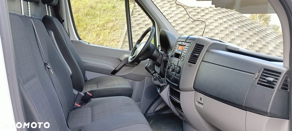 Mercedes-Benz SPRINTER - 6