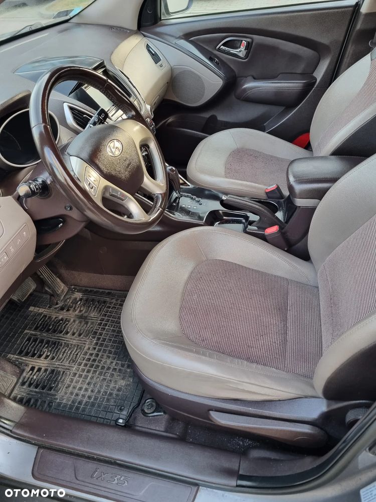 Hyundai ix35 2.0 4WD Automatik Style - 28