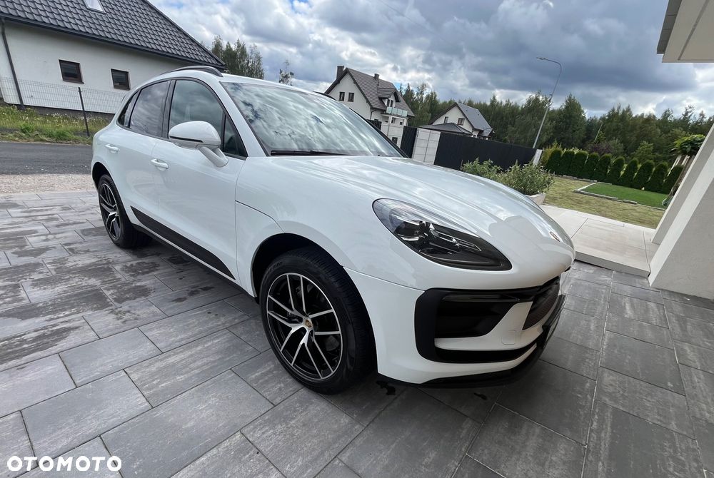 Porsche Macan - 1