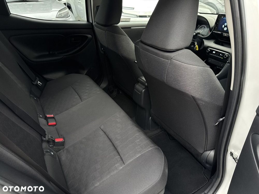 Toyota Yaris Hybrid 1.5 Style - 14