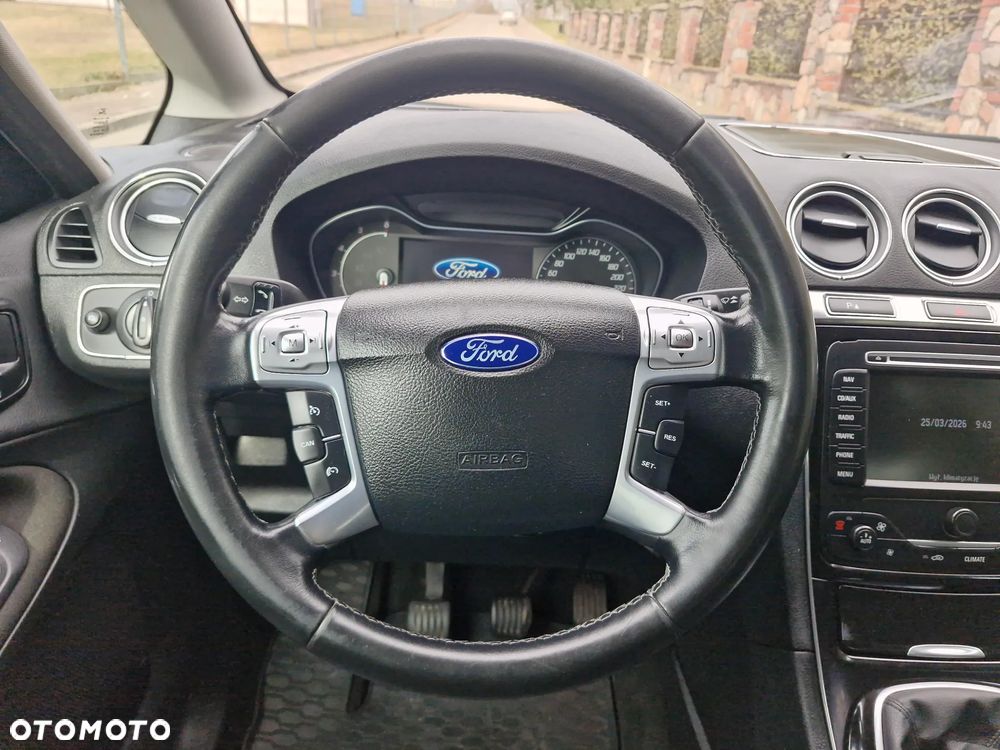 Ford S-Max 2.0 TDCi DPF Titanium - 13