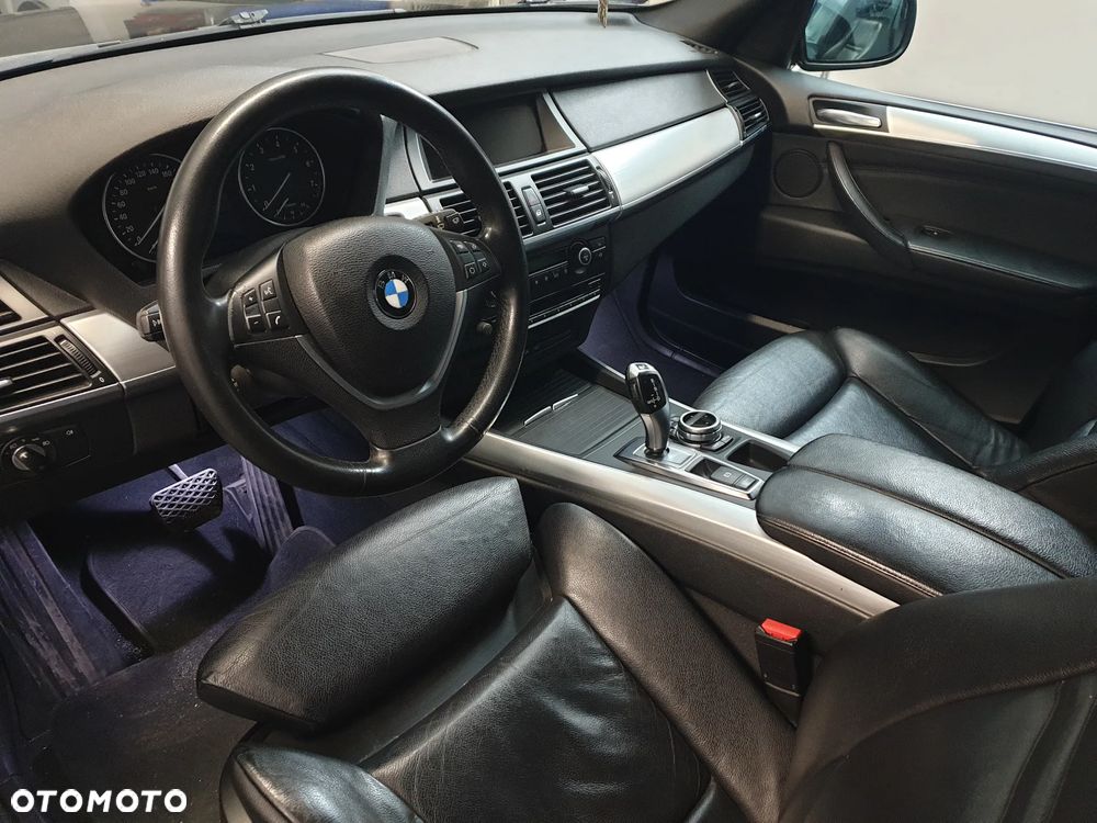 BMW X5 3.5i xDrive - 10
