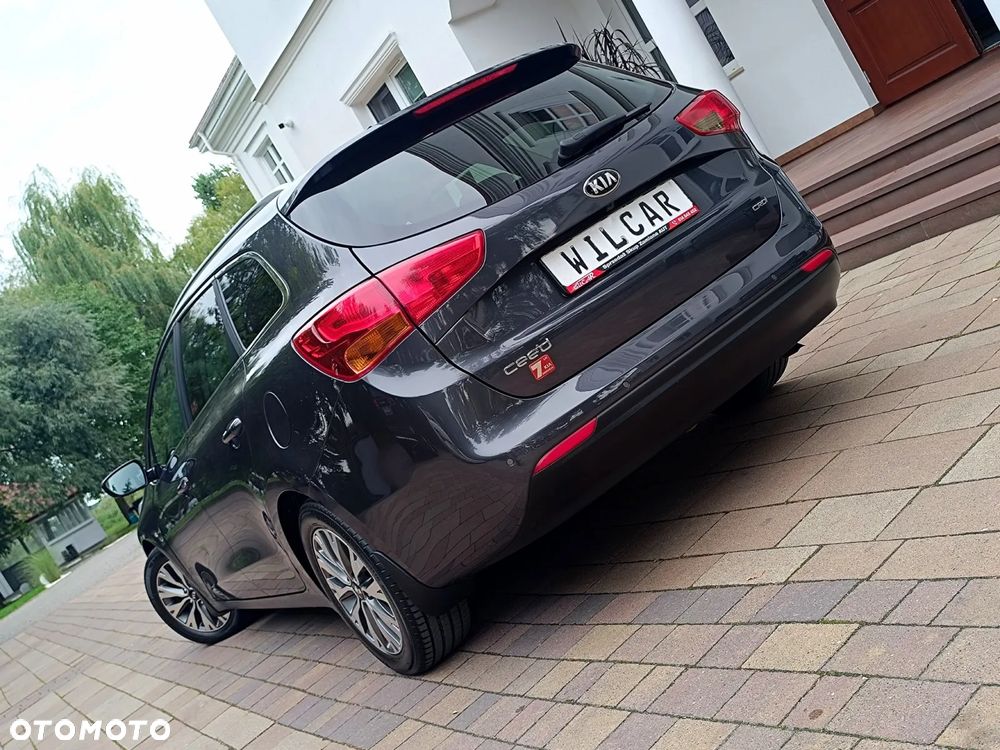 Kia Ceed 1.6 CRDi 136 DCT ISG Platinum Edition - 8