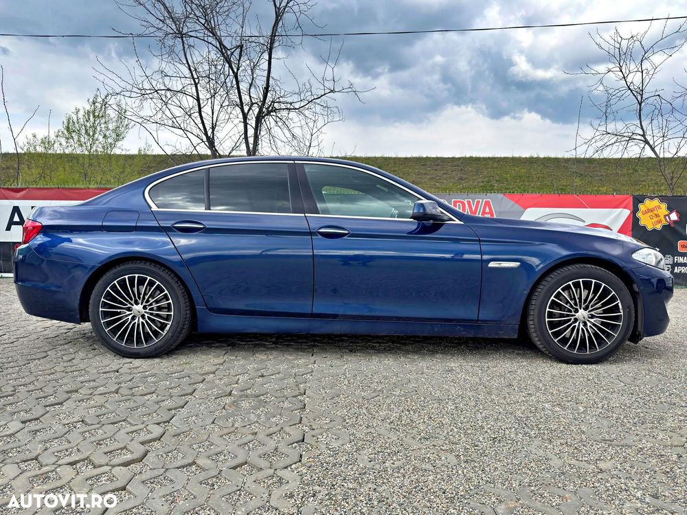 BMW Seria 5 525d xDrive AT - 8