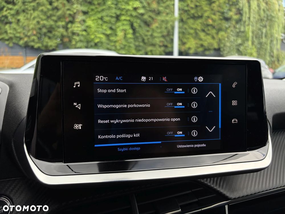 Peugeot 2008 1.2 PureTech Allure Pack S&S - 29
