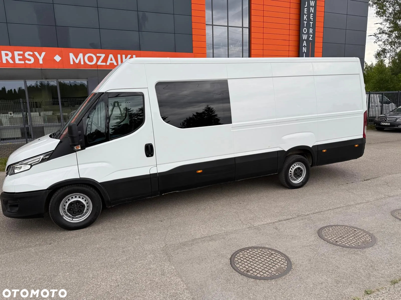 Iveco Daily 35S18, 3.0 180KM, L4H2, Brygadówka 7os., HiMatic, Niski przebieg - 3
