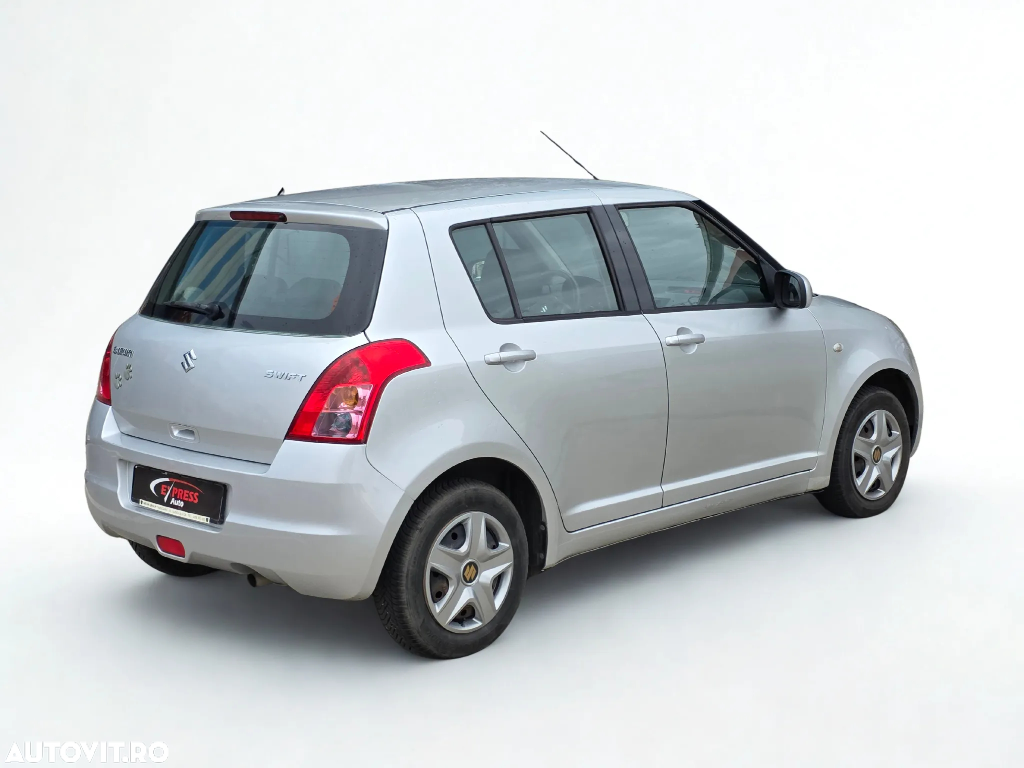 Suzuki Swift 1.3 GLX - 7