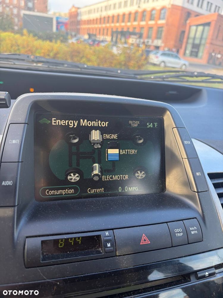 Toyota Prius - 7