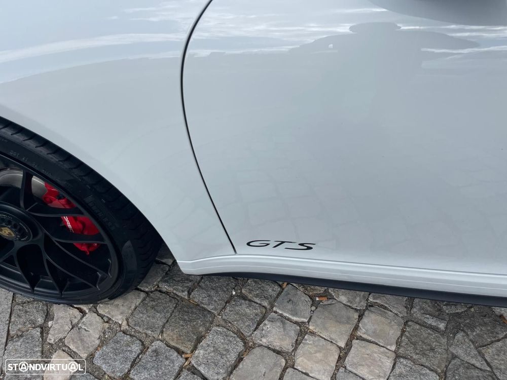 Porsche 911 (991) Targa 4 GTS PDK - 17