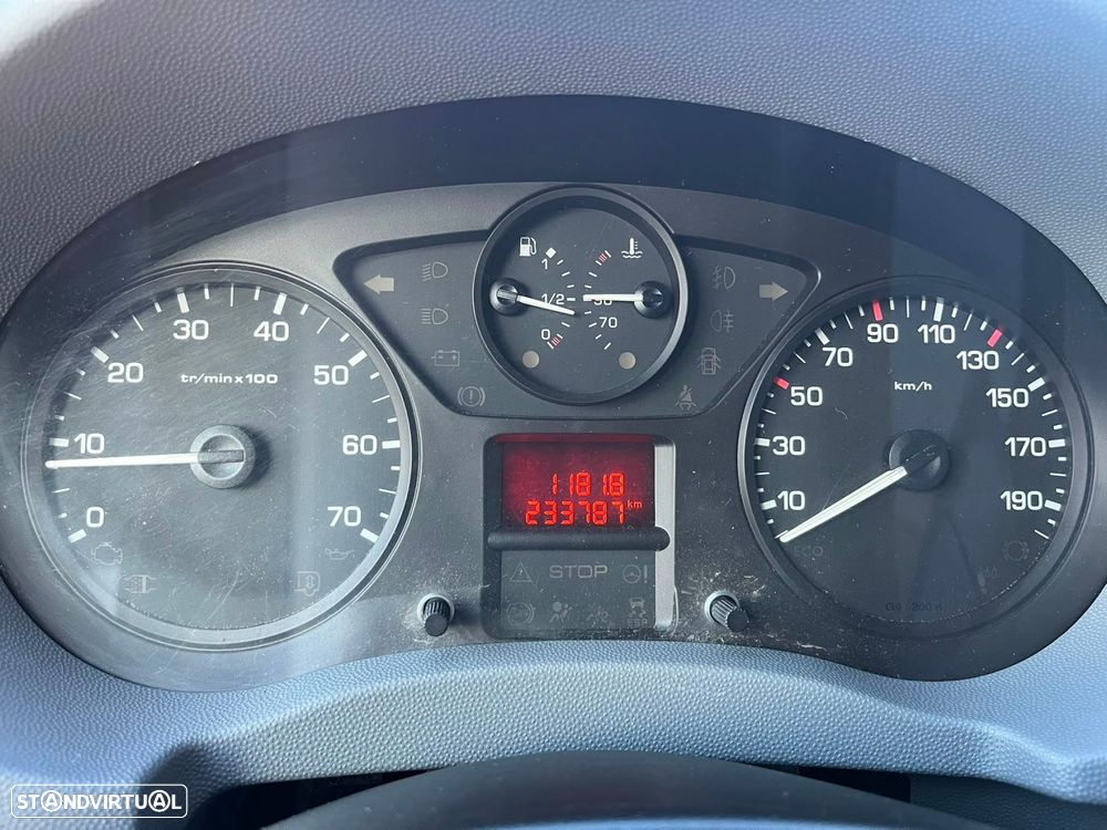 Peugeot Expert 1.6 HDi 227 L1H1 Pack CD Clim - 21
