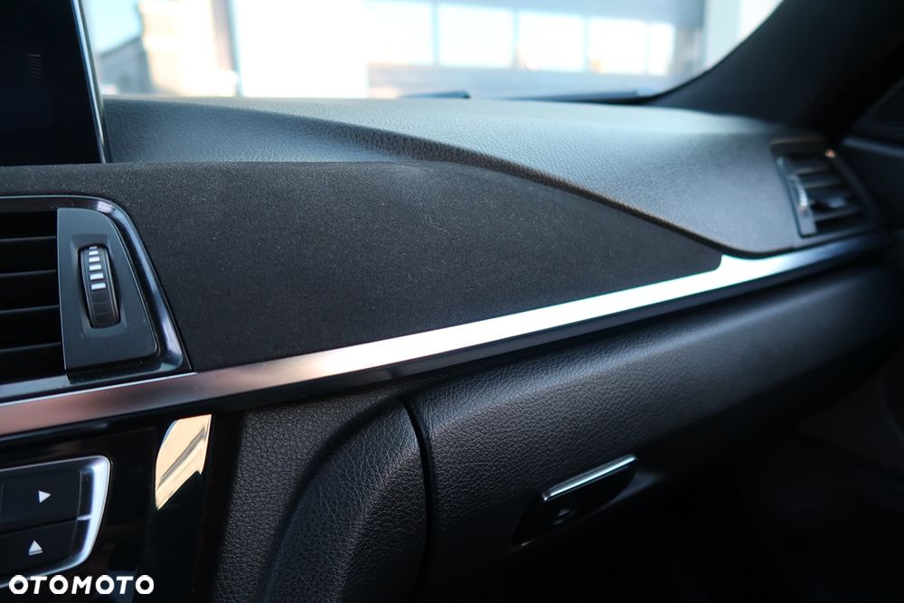 BMW M4 DKG - 30