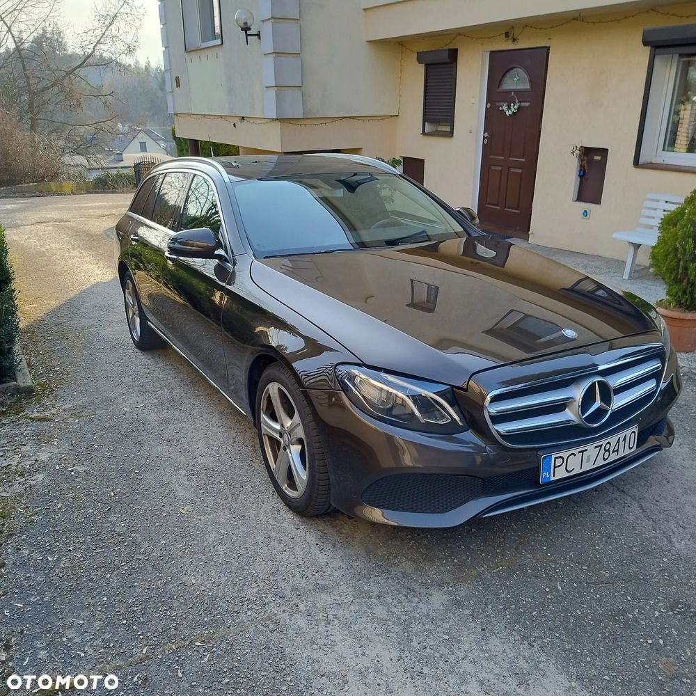 Mercedes-Benz Klasa E ver-200-d-9g--tronic-avantgarde - 1
