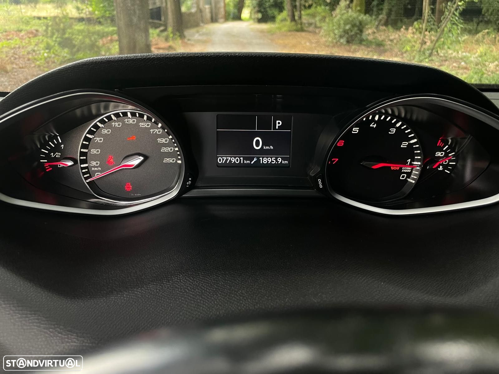Peugeot 308 1.2 PureTech Allure Pack EAT8 - 9