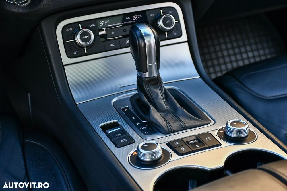 Volkswagen Touareg 3.0 V6 TDI SCR Blue Motion DPF Automatik Exclusive - 20